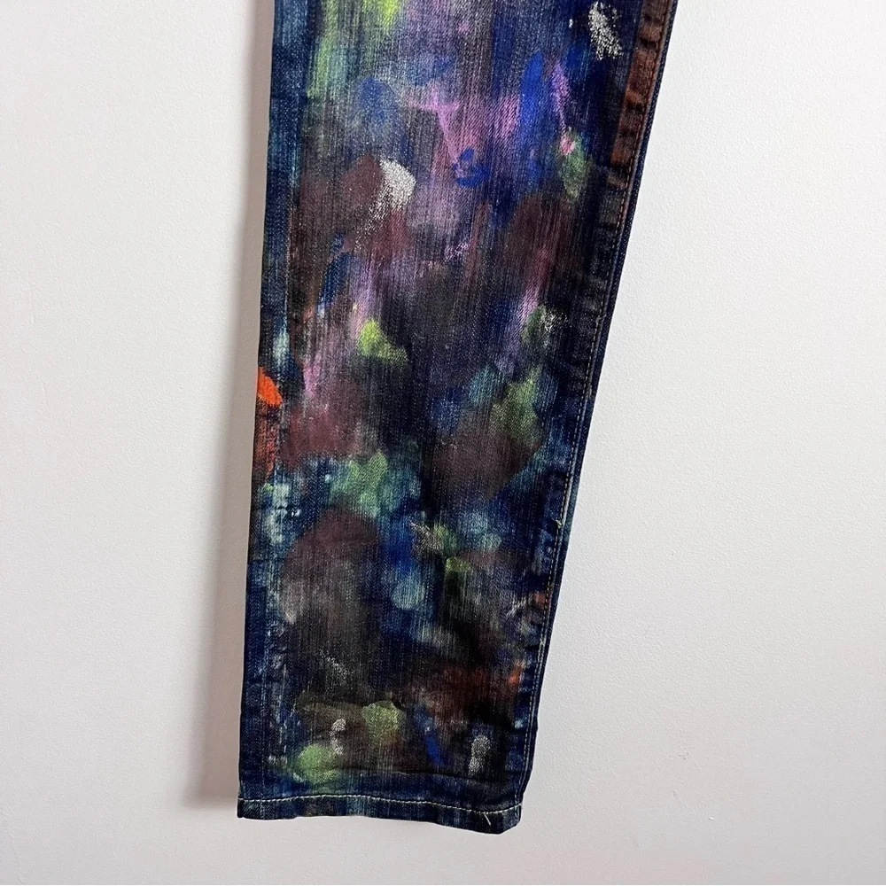 BlankNYC Hand Painted 'Crazy Legs' Splatter Design Slim Straight Leg Jeans - Picture 8 of 16